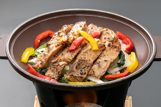 自家製！豚肉の陶板味噌焼き（イメージ）